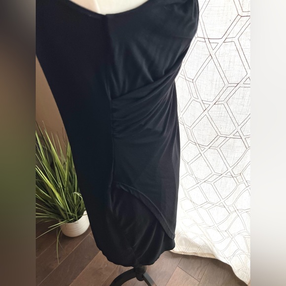 VENUS Dress Sz Medium - Picture 5 of 10